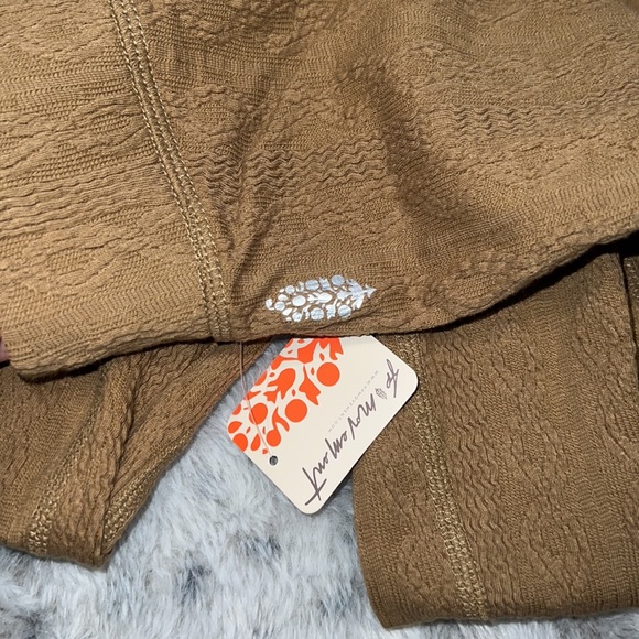 Free people - Picture 9 of 12